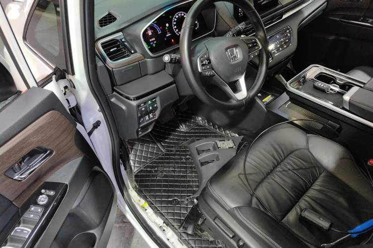 Used Honda Odyssey 2024 2.0L eHEV Sharp·Luxury Edition
