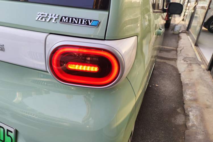 Used Wuling Hongguang MINIEV 2024 3rd Generation 215km Youth Edition
