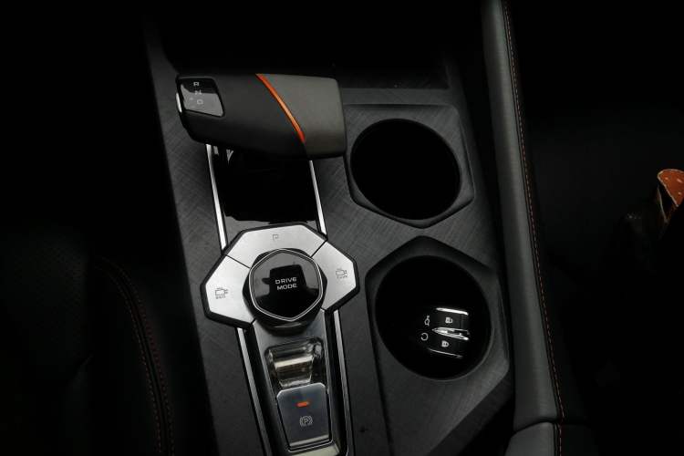 Used Changan UNI-V 2022 1.5T Prestige Version