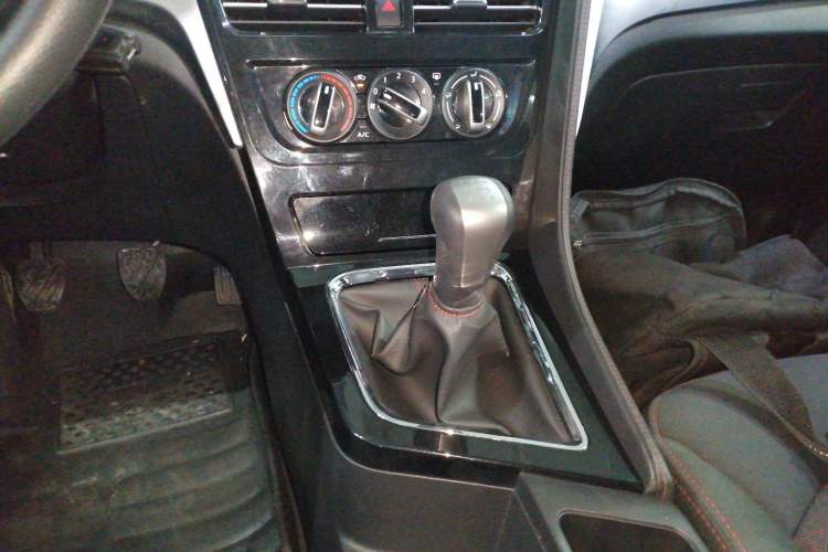 Used Venucia T70 2018 1.6L Manual Enjoyment Edition
