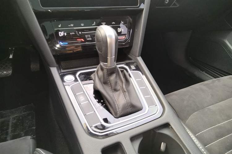 Used Volkswagen Magotan 2020 330TSI DSG Luxury Edition
