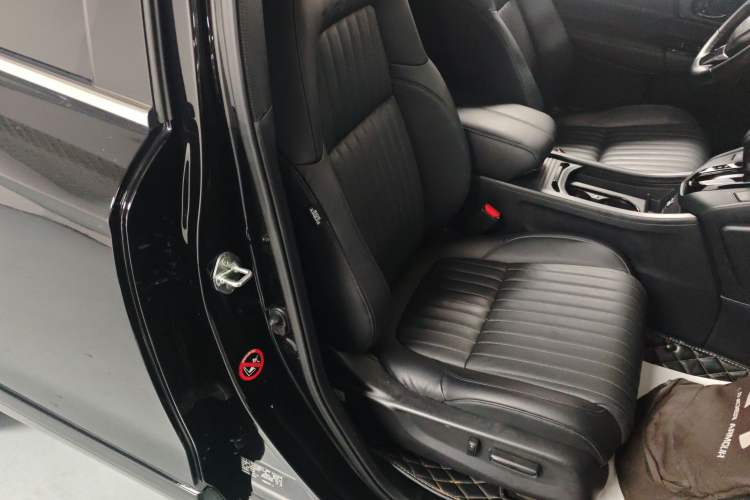 Used Honda Breeze 2021 240TURBO CVT Two-Wheel Drive Phantom Night Edition