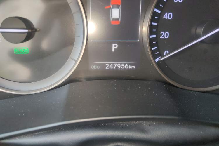 Used Lexus ES 2015 300h Comfort Edition
