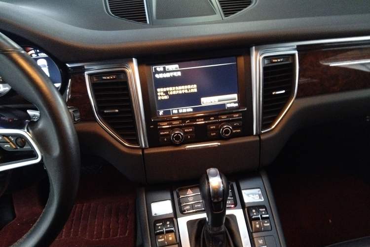 Used Porsche Macan 2016 Macan 2.0T
