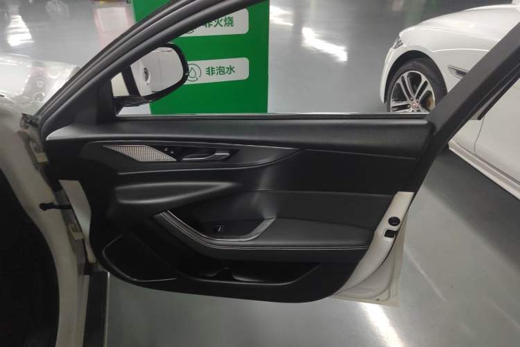 Used Jaguar XEL 2020 2.0T 200PS R-DYNAMIC Youth Sports Edition
