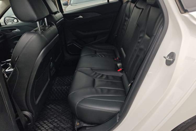 Used Hongqi H5 2022 Classic Model Facelift 1.5T DCT Qiyun Edition
