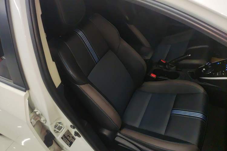 Used Toyota Levin 2018 Dual-Engine 1.8H GS-V E-CVT Prestige Version China V Standard
