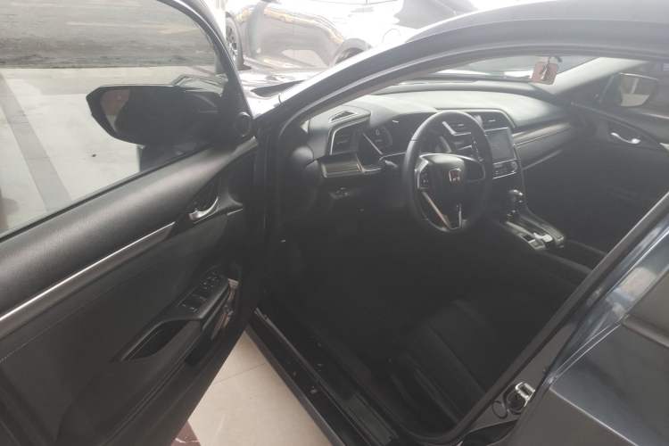 Used Honda Civic 2022 240TURBO CVT Dynamic Edition