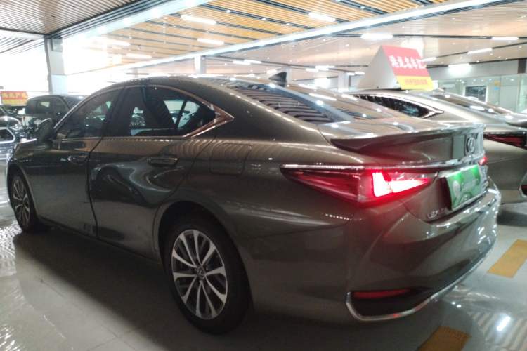 Used Lexus ES 2022 200 Excellence Edition
