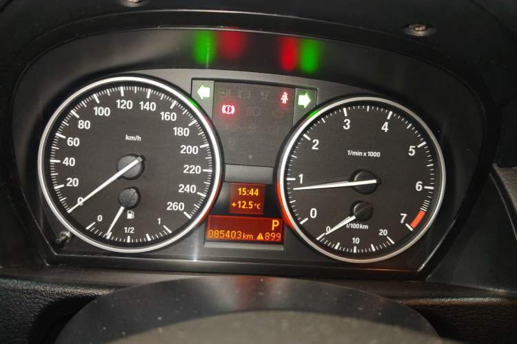 Used BMW X1 2012 sDrive18i Luxury Edition
