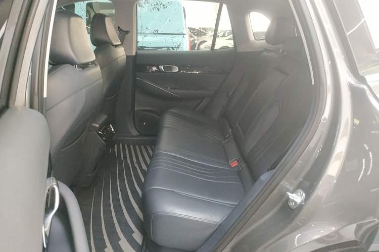 Used  E5 2024 530km Starship Edition
