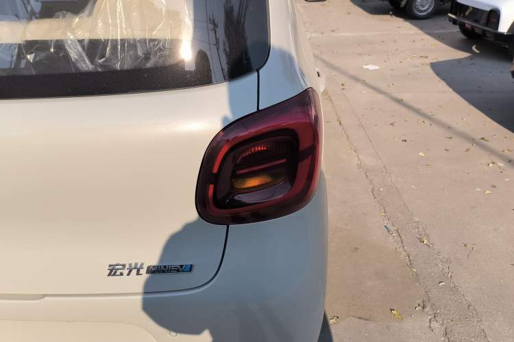 Used Wuling Hongguang MINIEV 2025 Four-Door Version Advanced Edition
