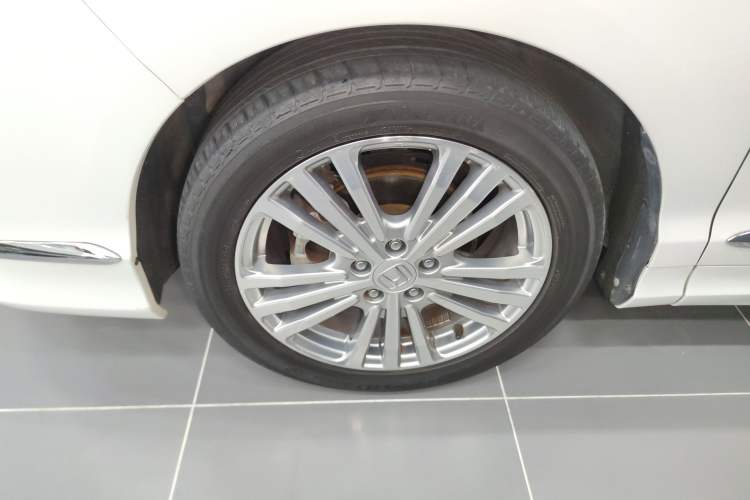 Used Honda Elysion 2016 2.4L Classic Edition
