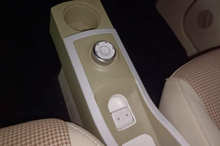 Used Wuling Hongguang MINIEV 2024 3rd Generation 215km Advanced Version