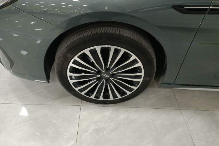 Used Chery Fengyun A8L 2025 1.5 TGDI 145 km Luxury Version