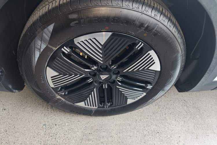 Used  S05 2024 510 Plus Pure Electric Version
