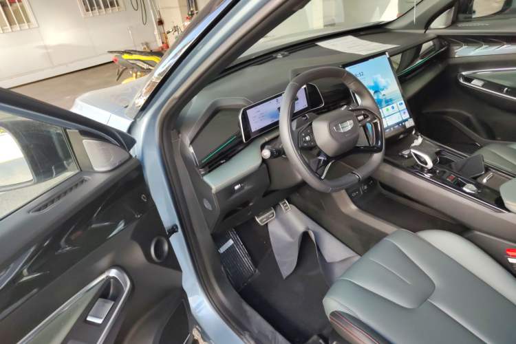 Used Geely Auto Emgrand X7 Sport 2024 1.5TD Prestige Edition
