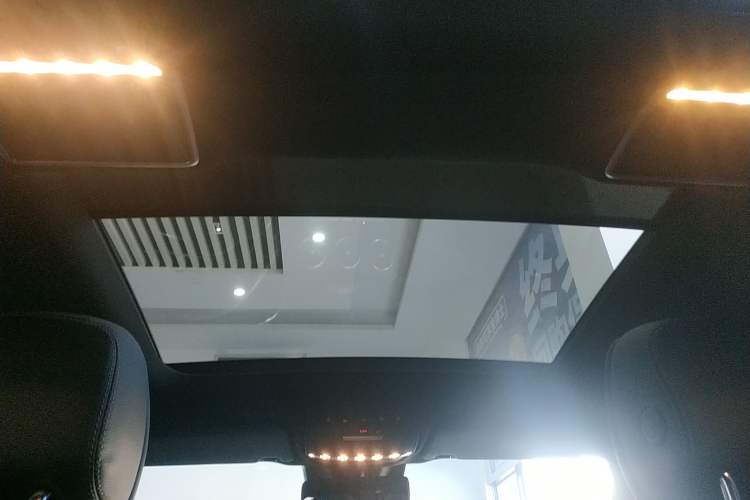 Used Mercedes-Benz GLC 2021 GLC 300 L 4MATIC Dynamic Model
