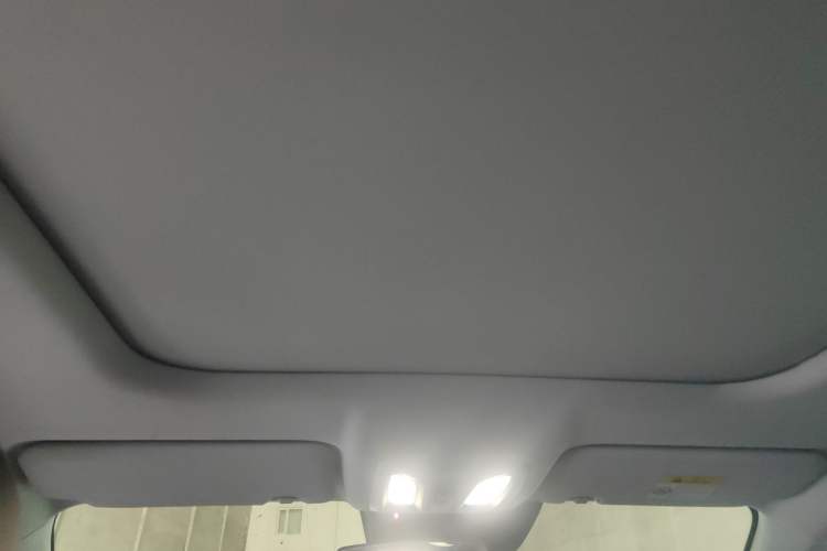 Used Oshan Z6 2022 Blue Whale 1.5T DCT Smart Edition Urban Version
