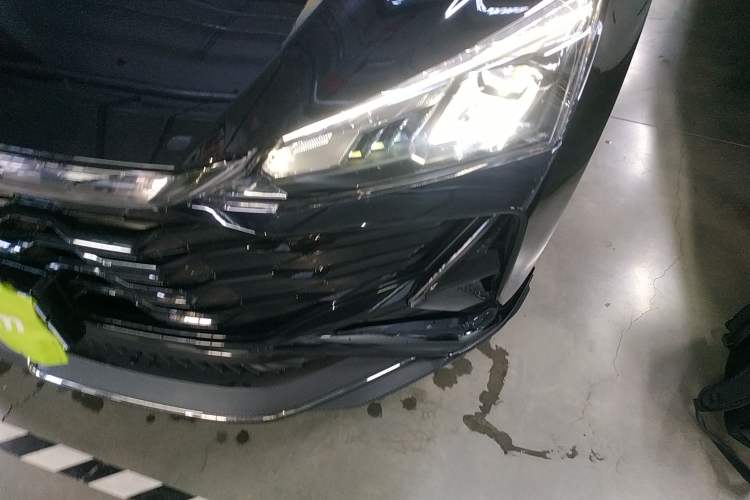 Used Dongfeng Aeolus Yixuan 2025 1.5L Automatic Luxury Version
