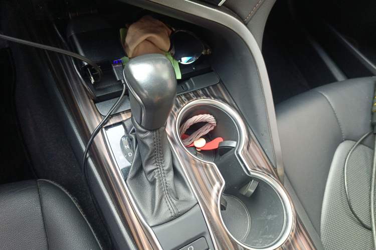 Used Toyota Camry 2019 Revised Version 2.0G Luxury Edition
