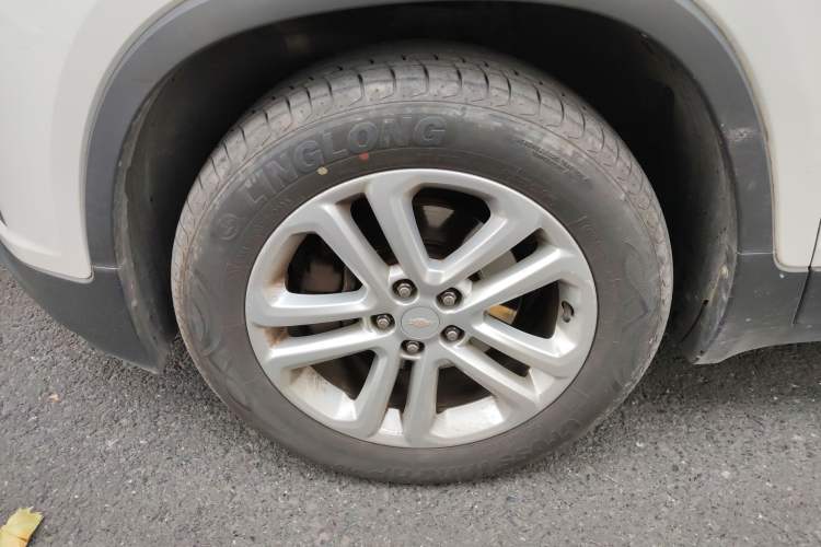 Used Chevrolet Trax 2016 1.4T Manual Two-Wheel Drive Comfort Version with Sunroof