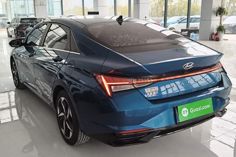 Used Hyundai Elantra 2021 1.5L CVT LUX Prestige Edition