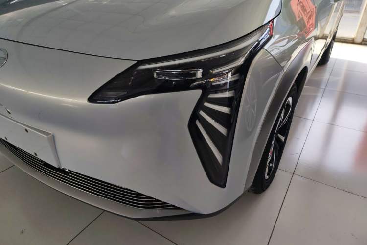 Used AION Y 2023 Younger Star Edition