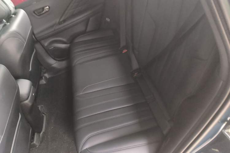 Used AION V 2024 Aion Tyrannosaurus 650 Smart Premium Edition
