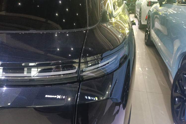 Used Li Auto L7 2023 Pro Model
