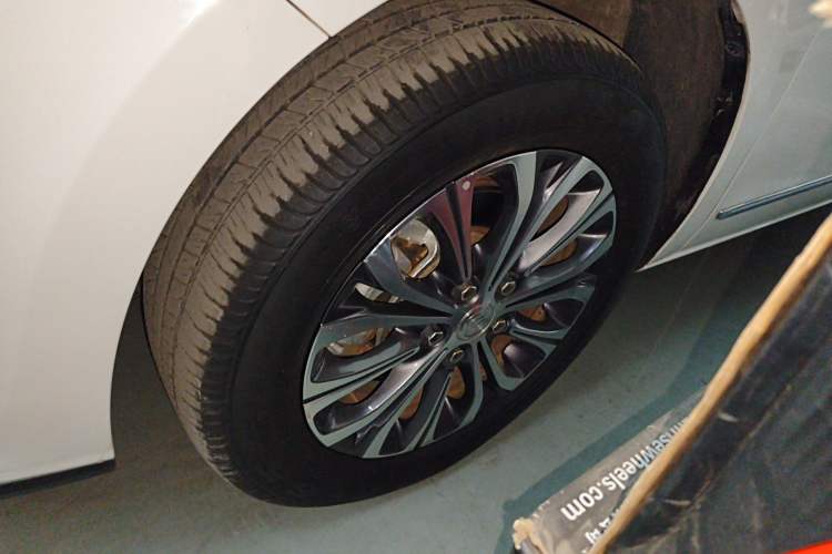 Used Buick GL8 2022 Land Business Class 652T Luxury Model
