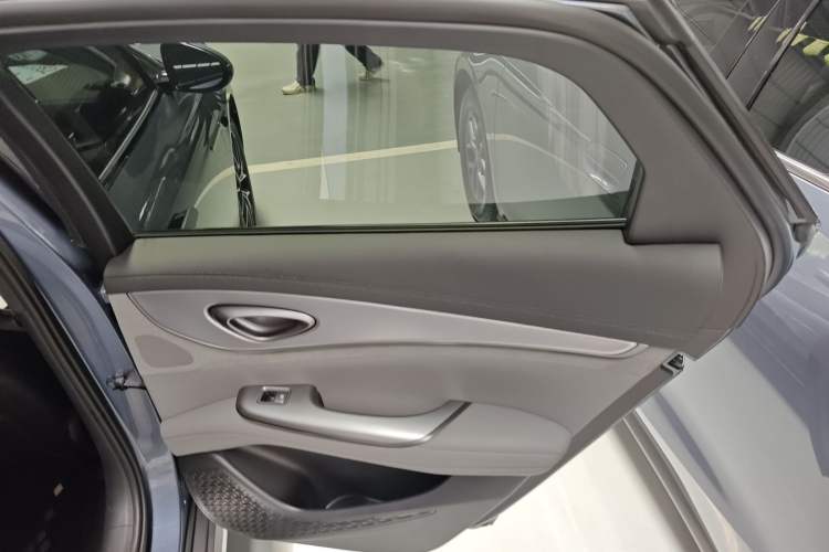 Used BYD Seal 07 DM-i 2025 Intelligent Driving Version DM-i 1.5L 125 km Luxury Edition
