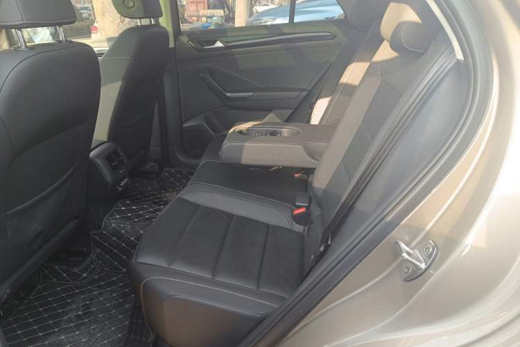 Used Volkswagen T-ROC 2020 280TSI DSG Two-Wheel Drive Comfort Version
