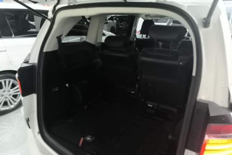 Used Honda Elysion 2016 2.4L Supreme Edition
