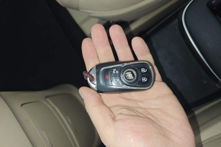 Used Buick GL8 2023 ES Lu Zun Deluxe Model
