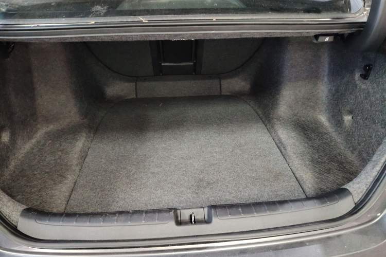 Used Honda Accord 2018 Rui Hybrid 2.0L Rui Ling Edition China VI
