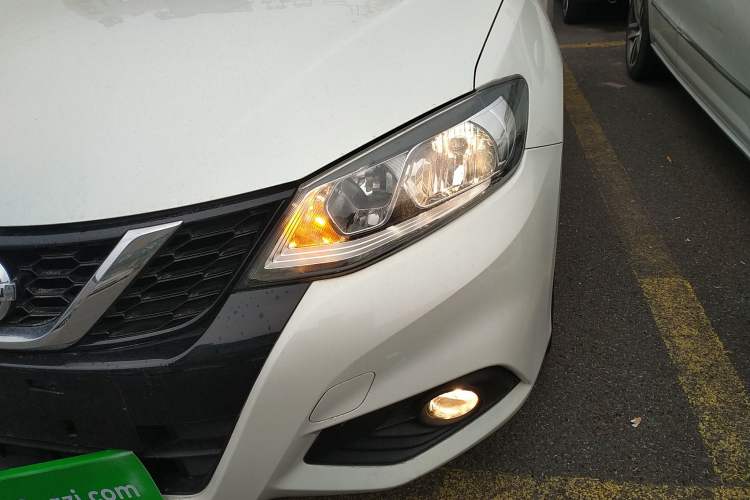 Used Nissan Tiida 2016 1.6L CVT Smart Drive Edition
