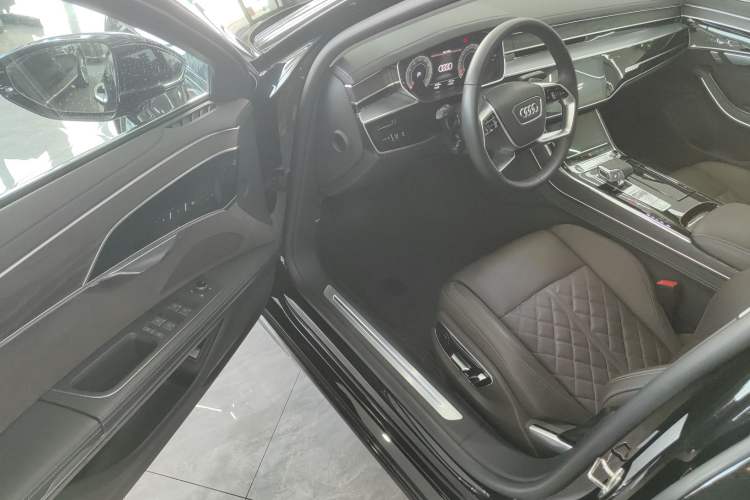 Used Audi A8 2024 A8L 50 TFSI quattro Prestige Edition
