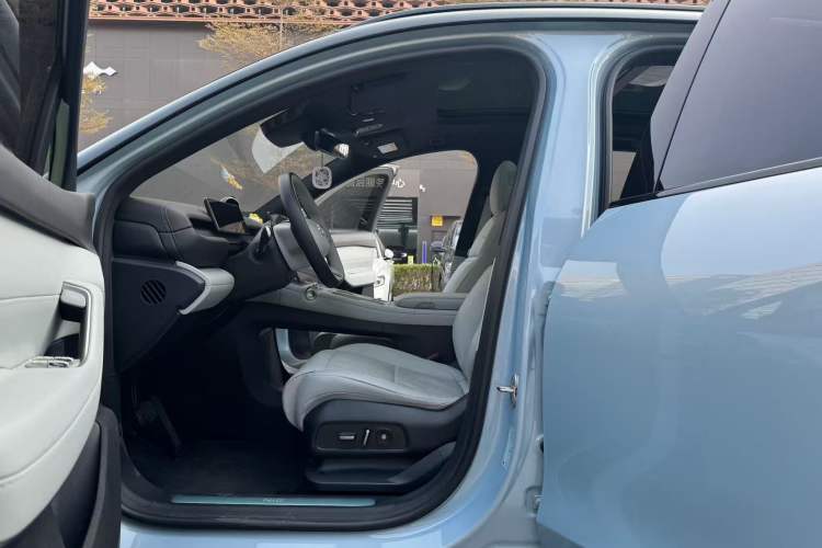 Used Nio ES6 2023 75 kWh
