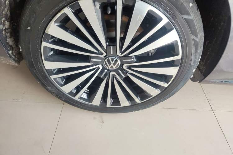 Used Volkswagen Passat 2021 330TSI Luxury Edition
