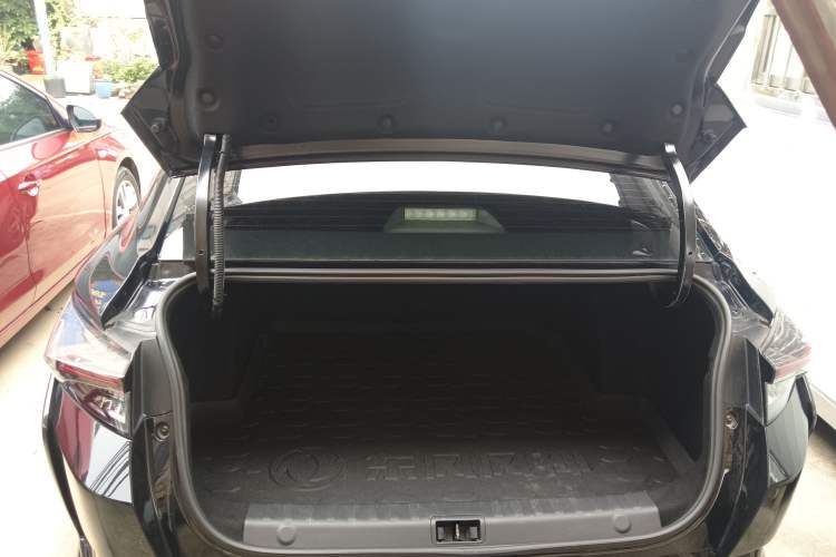 Used Dongfeng Aeolus Yixuan 2021 230T Automatic Zuiying Knight Edition
