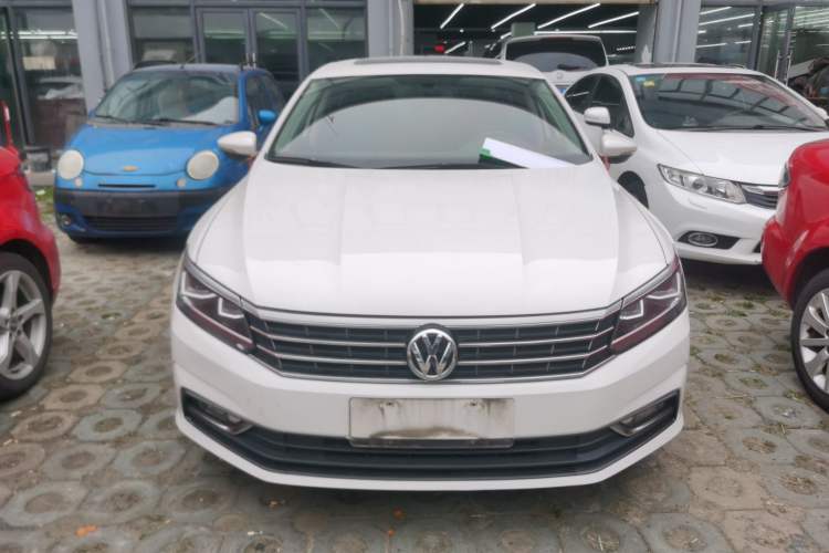 Used Volkswagen Passat 2016 330TSI DSG Luxury Edition