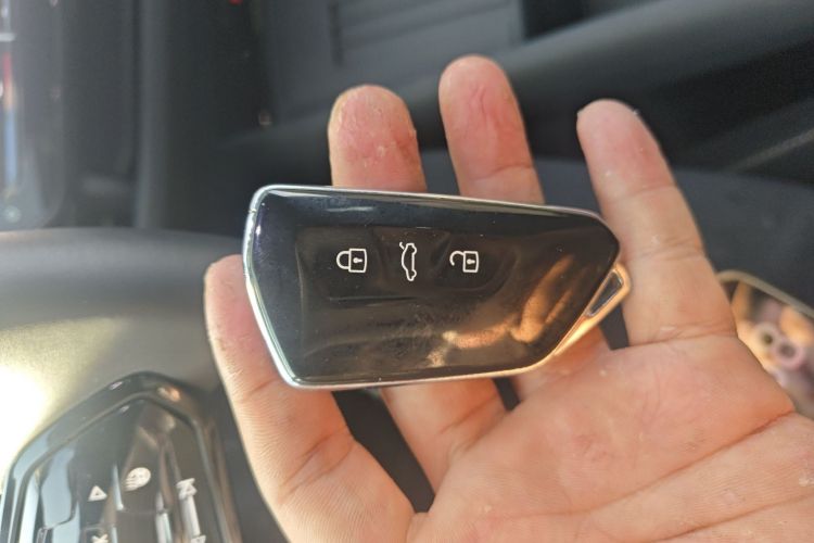 Used Volkswagen ID.UNYX 2024 Pro Long-Range Version