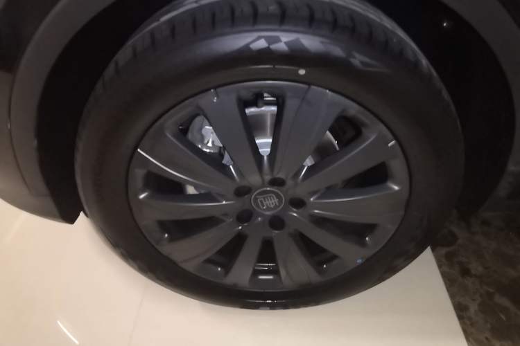 Used BYD Tang New Energy 2025 Model Smart Drive Version DM-i 175KM Prestige Version