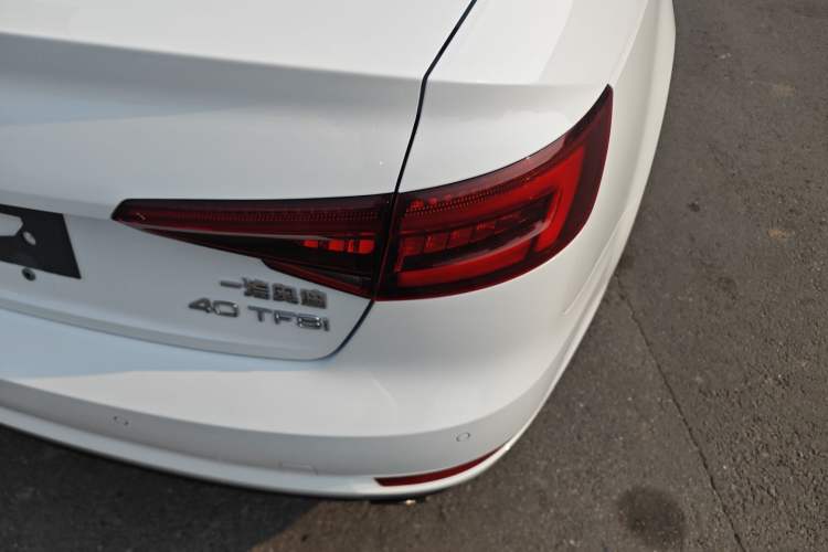 Used Audi A4L 2018 30th Anniversary Edition 40 TFSI Trendy Model
