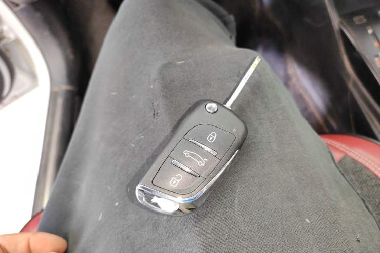 Used Toyota YARiS L 2017 1.5E CVT Dynamic Edition