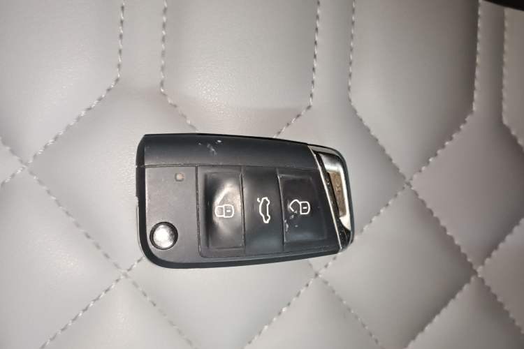 Used Volkswagen Tayron 2023 300TSI Two-Wheel-Drive Luxury Plus Advanced Edition
