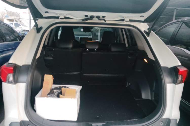 Used Toyota RAV4 2020 Dual-Engine 2.5L E-CVT Two-Wheel Drive Elite Edition
