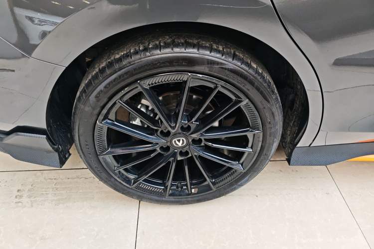 Used Changan UNI-V 2024 1.5T Prestige Sport Edition
