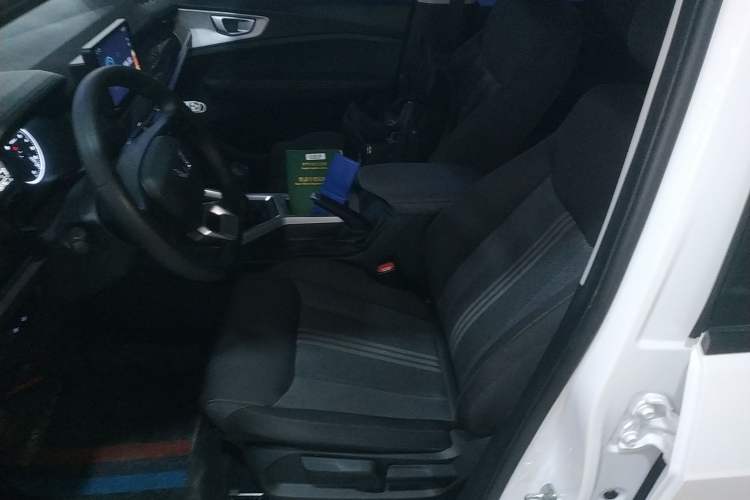 Used Wuling Jiachen 2022 1.5L Manual Enjoyment Elite Model
